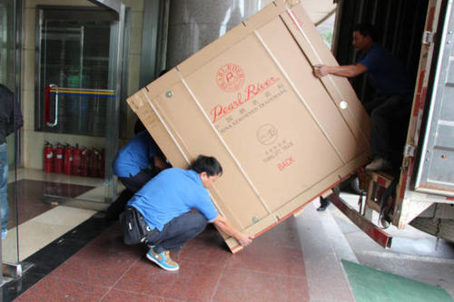 宜兴钢琴贵重工艺品无忧运
